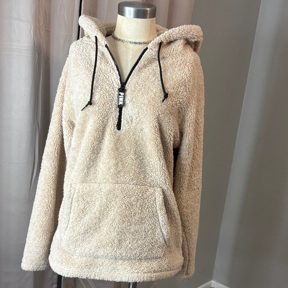 PINK Victoria's Secret Jackets & Blazers - PINK Victoria's Secret Beige Sherpa Jacket